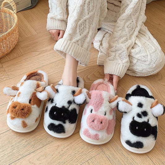 "Cow Cozy" Plush Slippers – Fuzzy och Värmande Fårskinnstofflor för Inomhusbruk